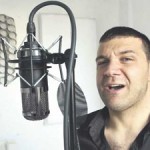 Konuşmasını Türkçe Rap Yaparak Çözdü